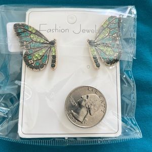 NIB pretty BUTTERFLY gemstone